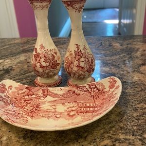 Tonquin by Royal Staffordshire red ceramic crescent side  dish and red bud vase